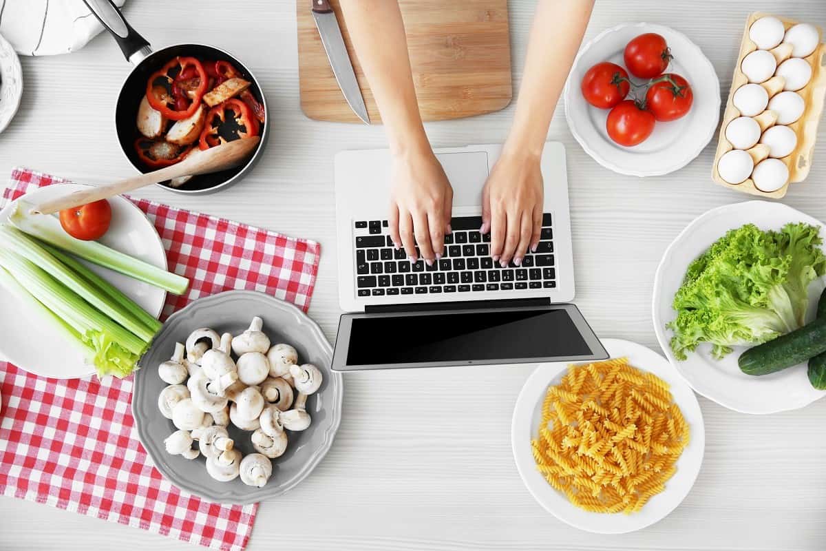SEO, nutrição e escopo da prática: O que os blogueiros de alimentos devem saber